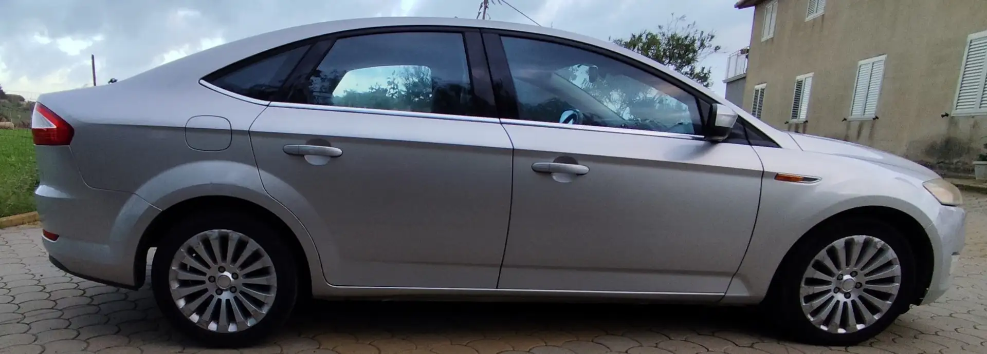 Ford Mondeo 5p 2.0 tdci Titanium Pack dpf - 2