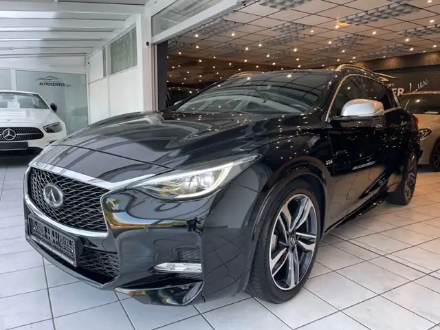 Infiniti Q30 2.2 d AWD City Black Edition