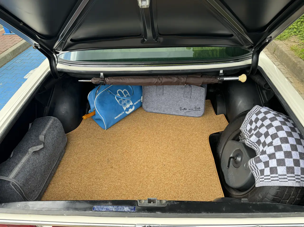 Mercedes-Benz C 250 W114 250 CE, foto 9