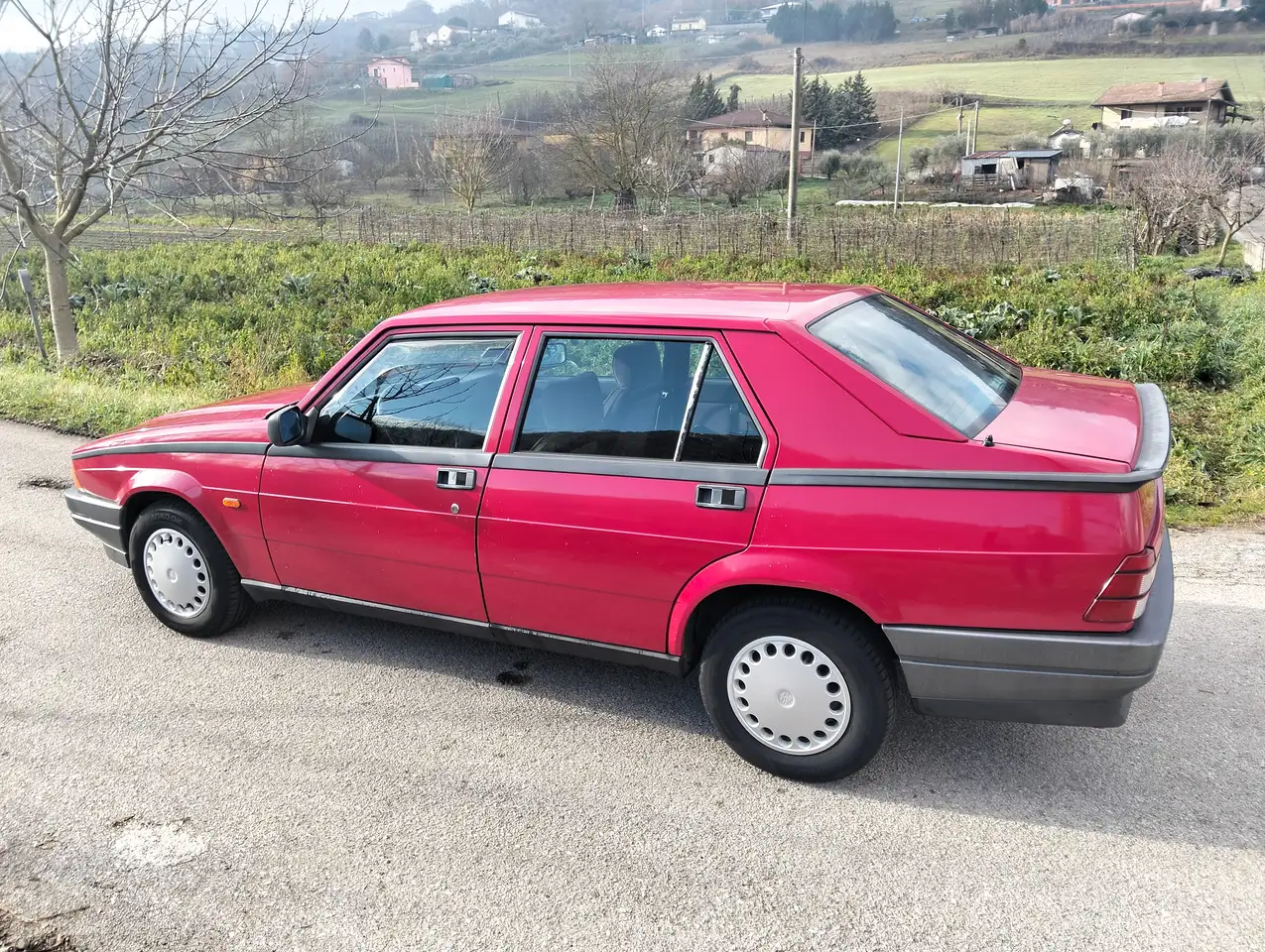 Alfa Romeo 75 1.8 ie, foto 2