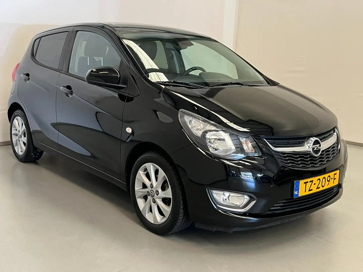Opel Karl 1.0 Innovation / Navi / Stoel + Stuurverwarming Černá - 2