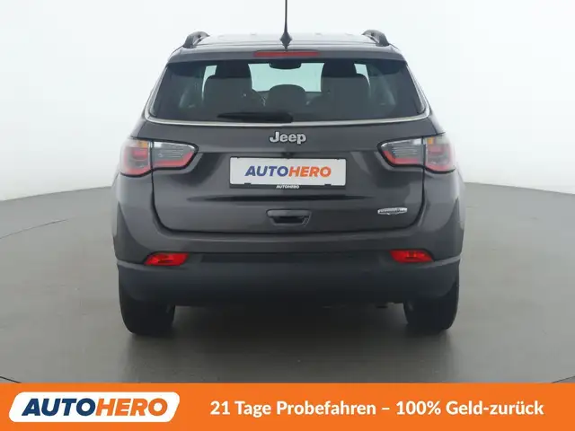 Jeep Compass view 5
