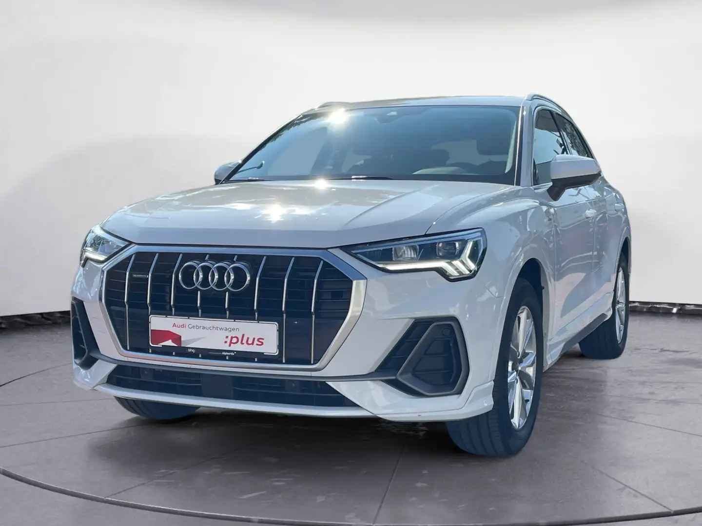 Audi Q3 40 TDI quattro S-line LED/Navi/Interface/Kame Weiß - 2