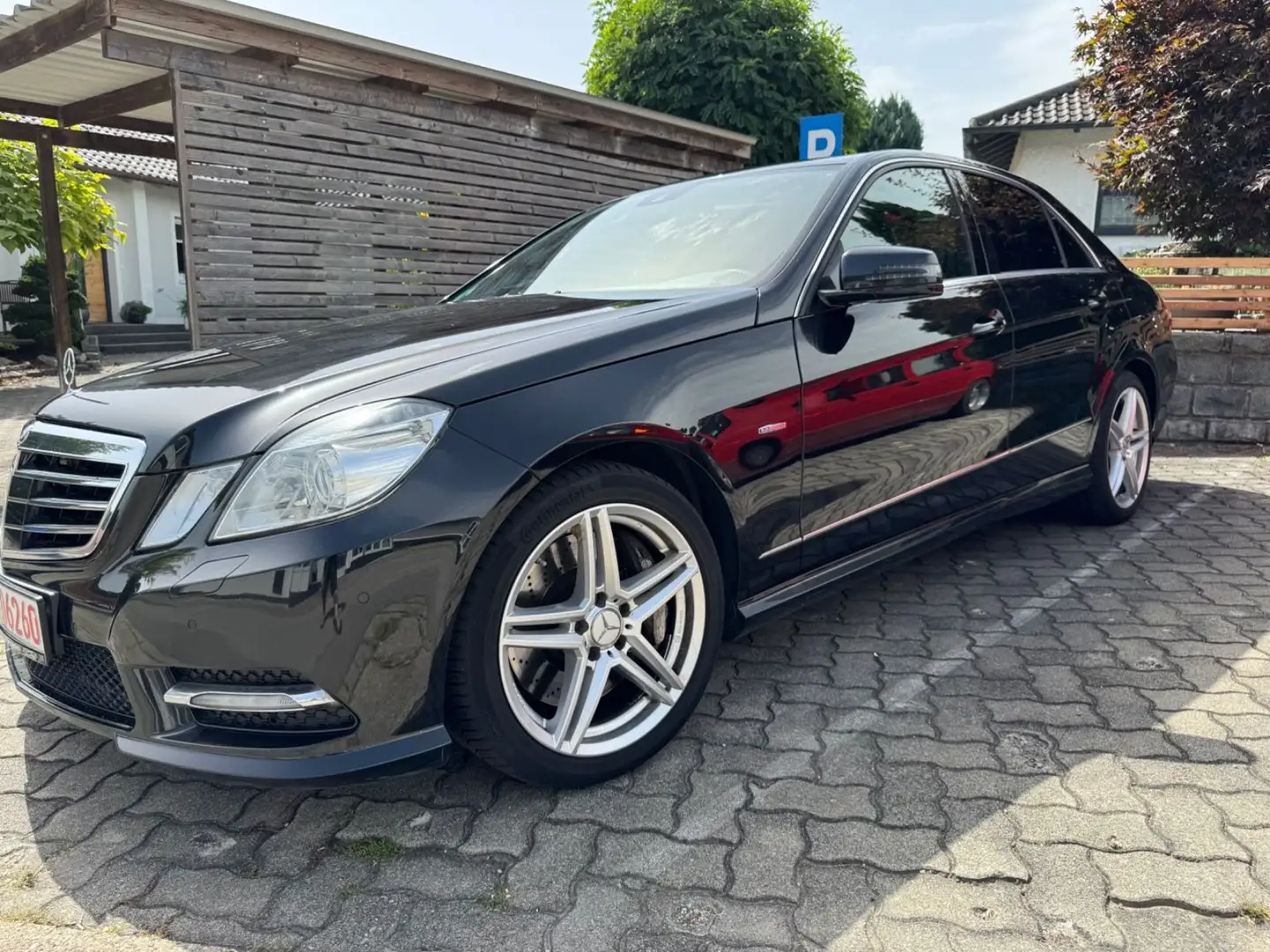 Mercedes-Benz E 50 AMG E Limousine E 500 **AMG-LINE**VOLL* Schwarz - 2