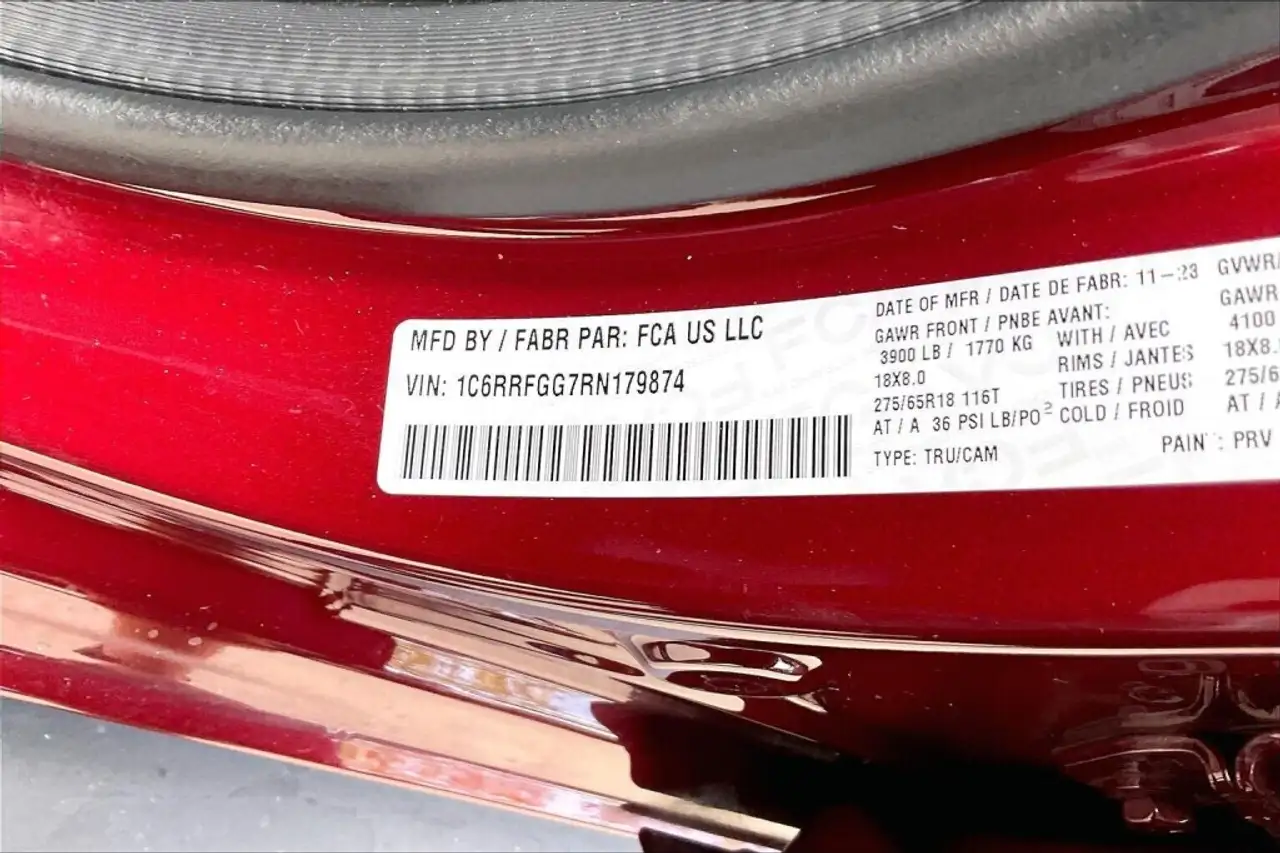 RAM 1500 снимка RAM 1500