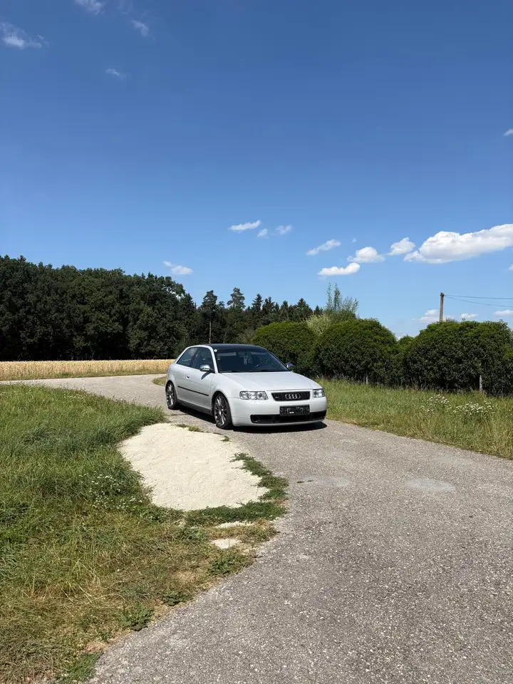 Audi A3 1,8 T quattro, foto 2