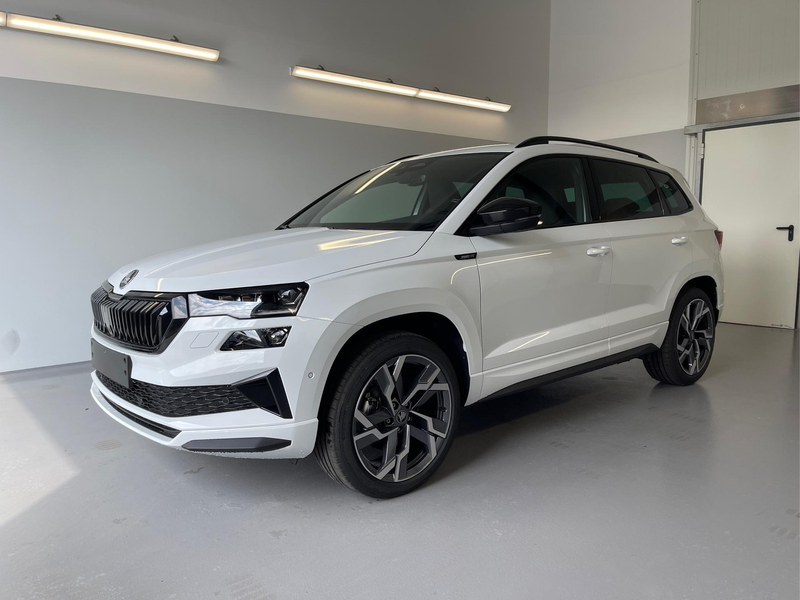 Skoda Karoq Sportline TSI 4x4 360°+19 Zoll+Navi+AHK+360°+AC...