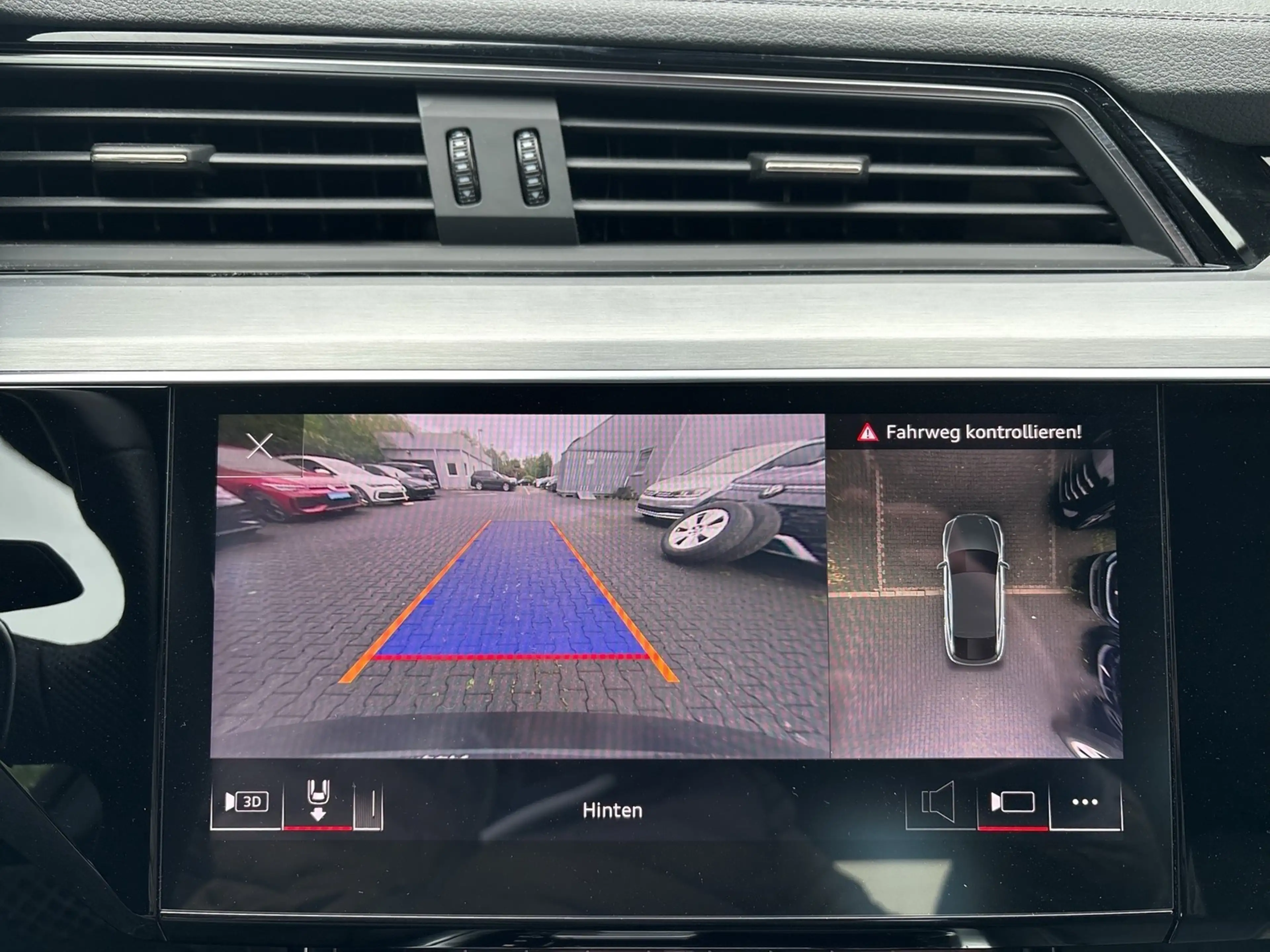 Audi e-tron Sportback 55 quattro S LINE B&O ACC LM20 — photo 14