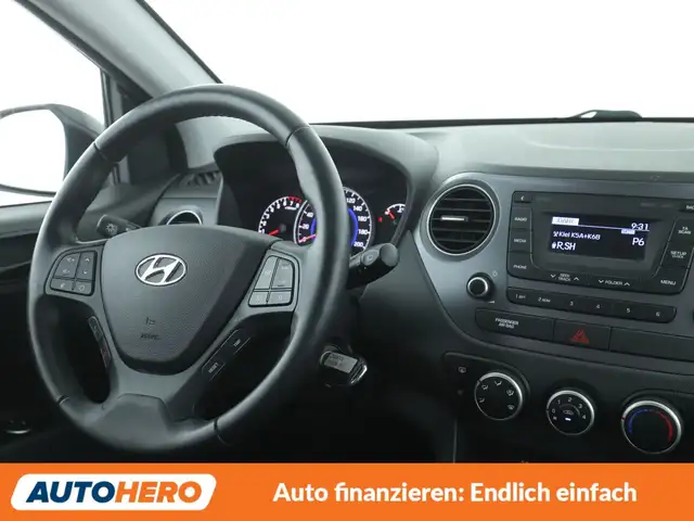 Hyundai i10 view 13