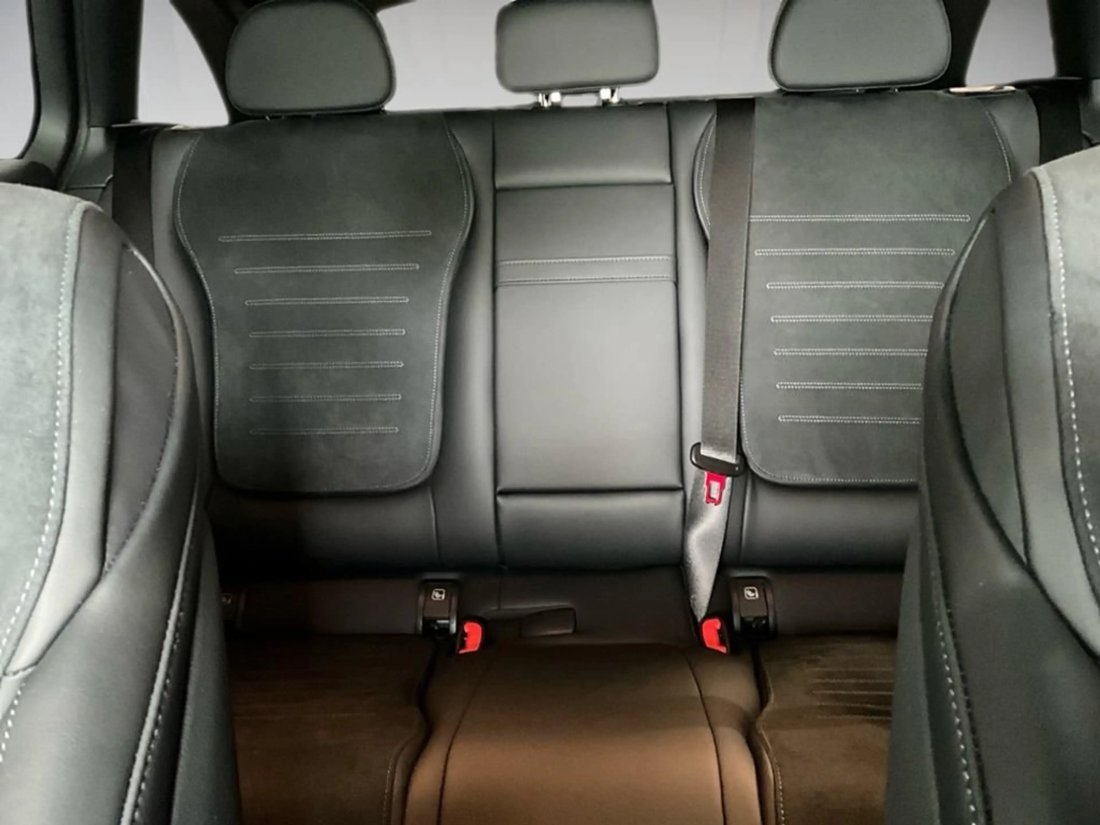 Mercedes-Benz C 200 T AMG-Line 360 AHK AUT Akustikglas Kam. LM — photo 14