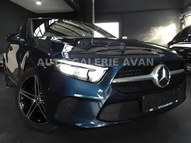 Mercedes-Benz A 250 4MATIC LIMOUSINE