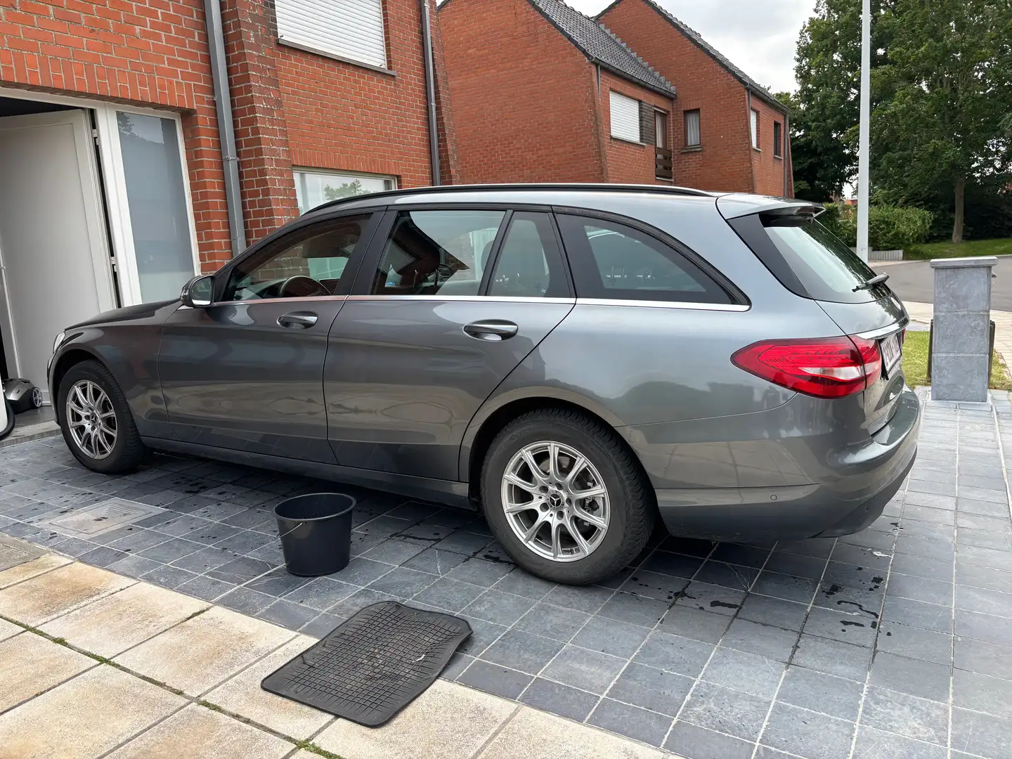 Mercedes-Benz C 180 C 180 (BlueTEC) d T Avantgarde - 1