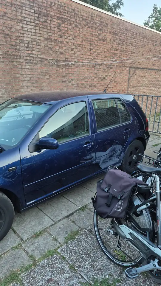 Volkswagen Golf 1.6 Highline, foto 2