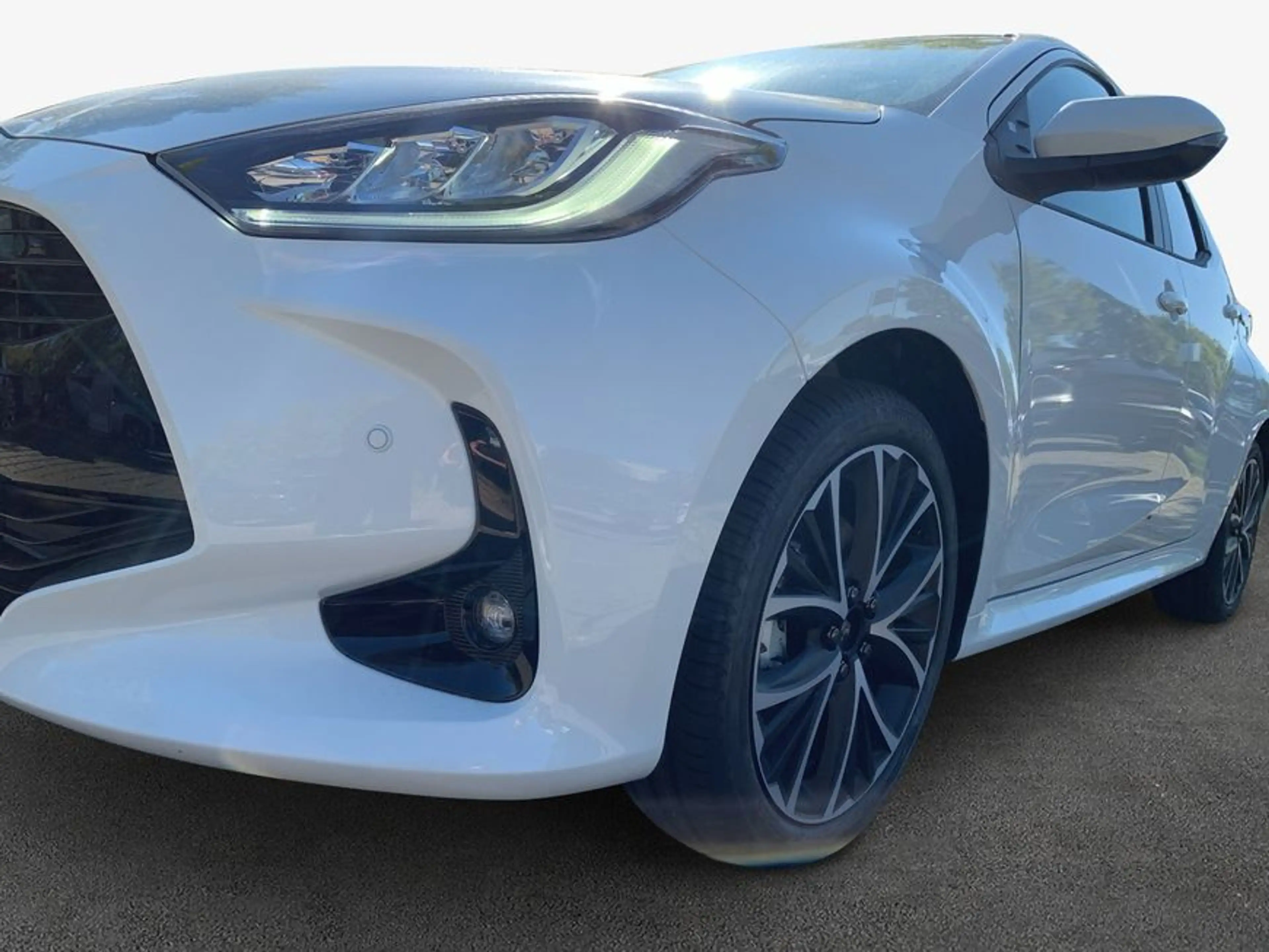 Toyota Yaris Hybrid 116 1.5 VVT-i Teamplayer 68 kW, 5-tür — photo 6