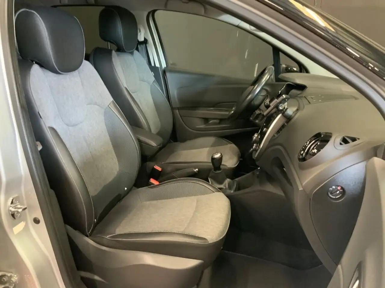 Renault Captur — photo 29
