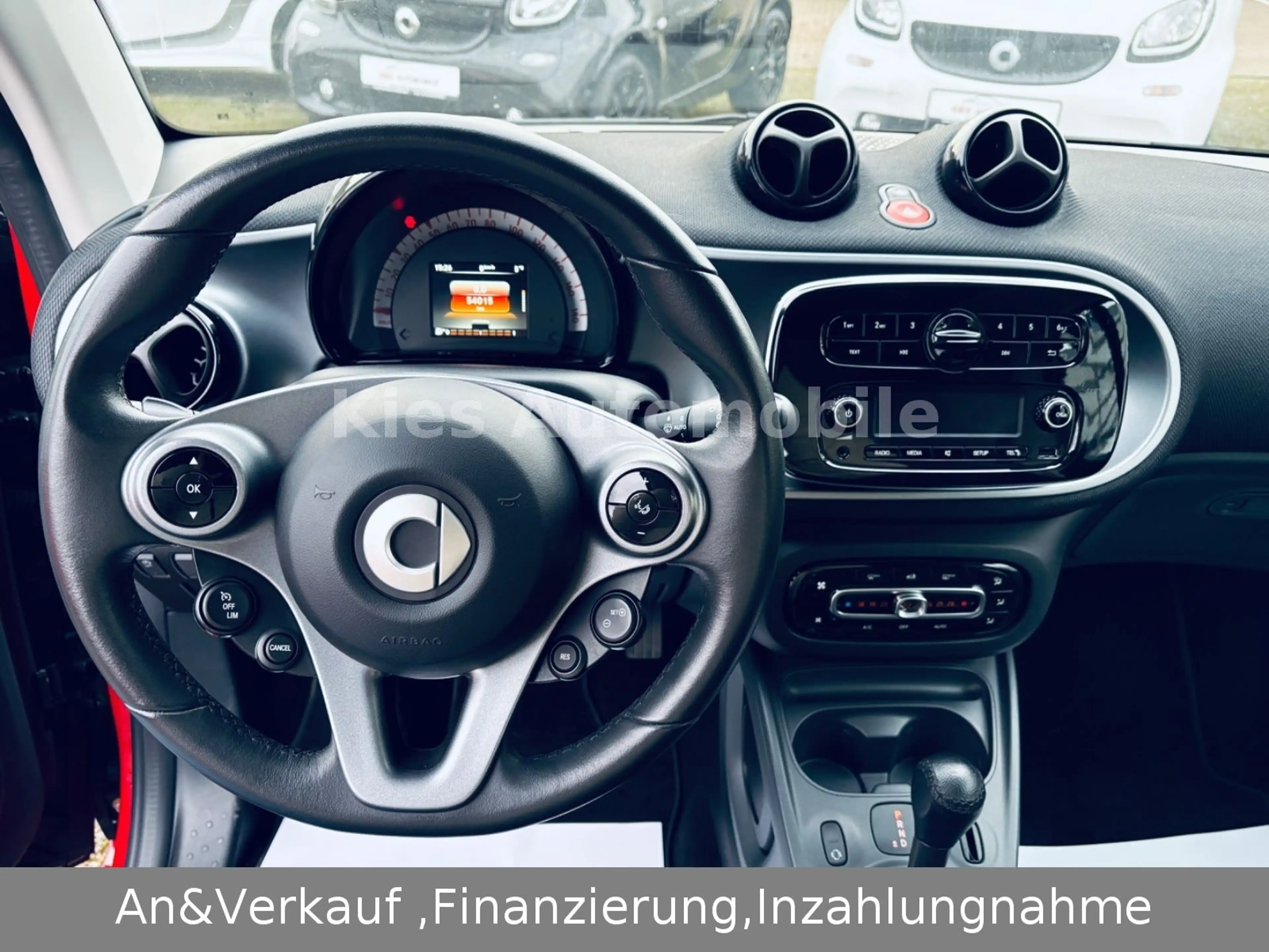 smart forTwo Passion 90PS AUTOM/SITZH/PANO/KLIMA/2.HAN — photo 8