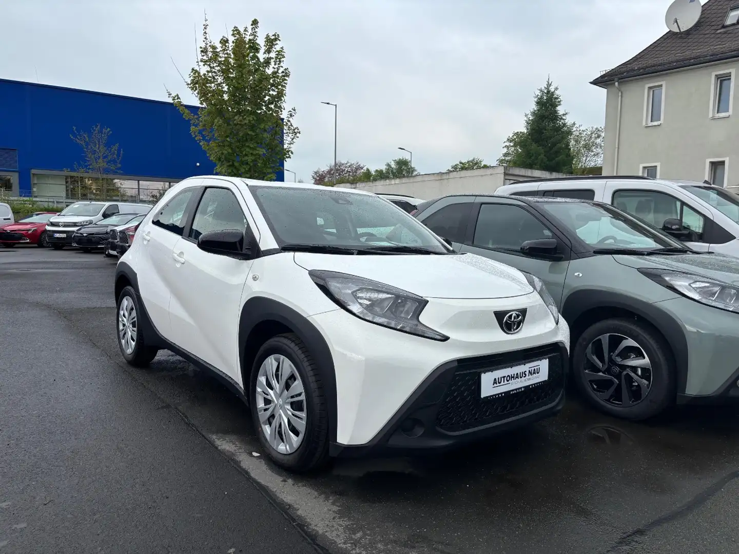 Toyota Aygo X 1.0 Play mit Klima Kamera Tempomat Bianco - 2