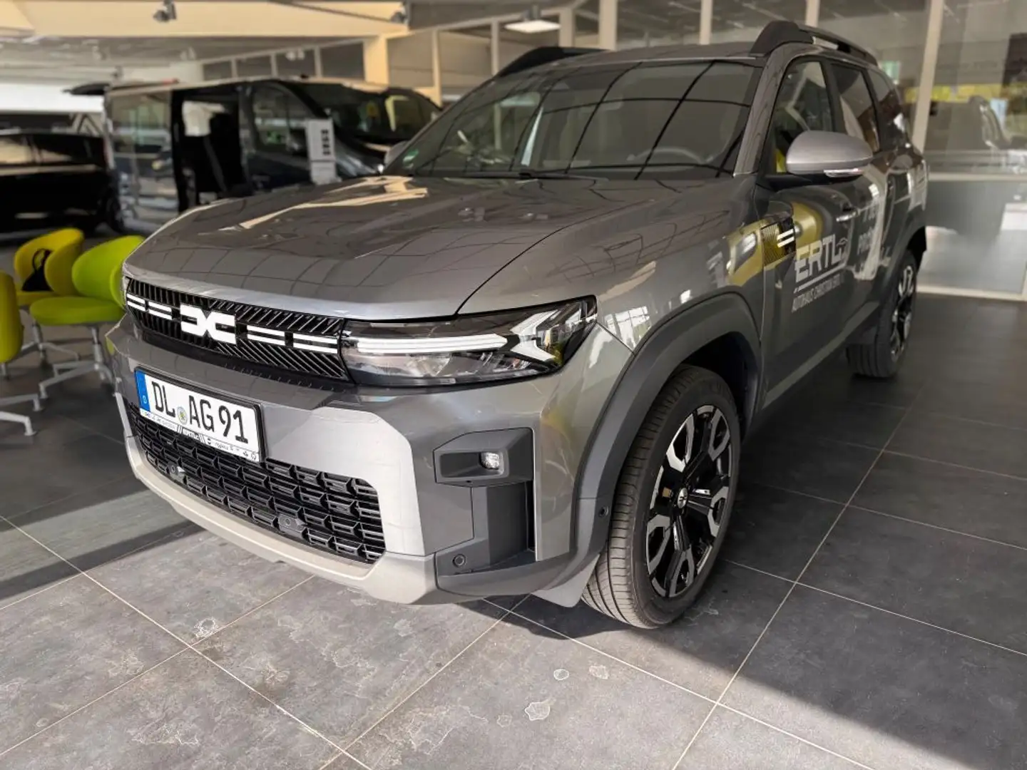 Dacia Bigster Hybrid 155 Journey Gris - 1