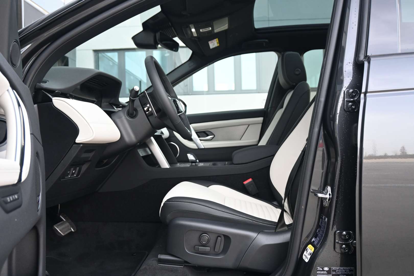 Land Rover Discovery Sport Business Landmark Edition 1.5 P270e PHEV -  - Joinsteer - #2