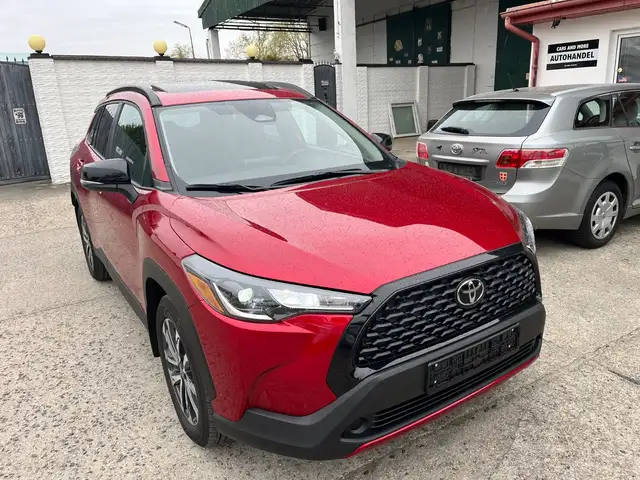 Toyota Corolla Cross 2.0 4x4 Schiebedach LED