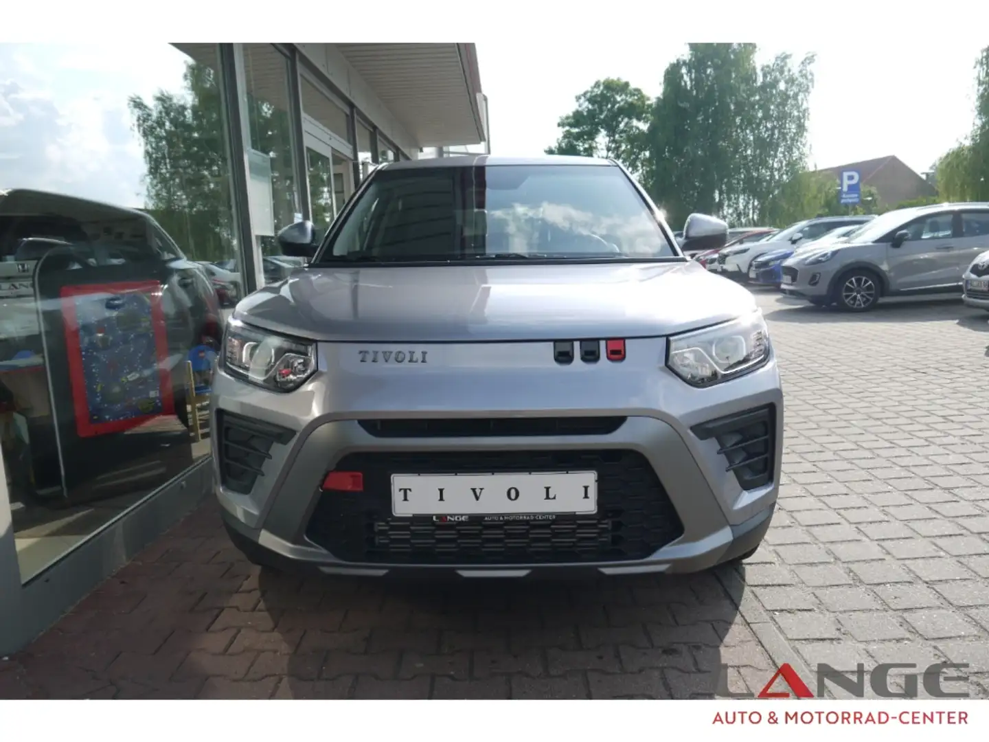 KGM Tivoli 1.5 T-GDi Nomad Navi SHZ Temp Tel.-Vorb. PDC Regen Silber - 2
