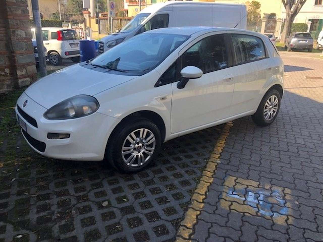 Fiat Punto Punto 5p 1.4 natural power Easy 70cv