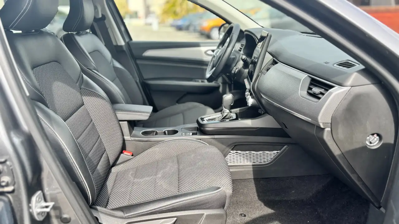 Renault Arkana 1.6 E-Tech full hybrid Intens 145cv 9