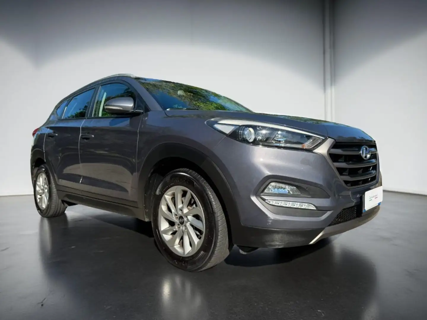 Hyundai TUCSON 1.7 CRDi Comfort Grigio - 1