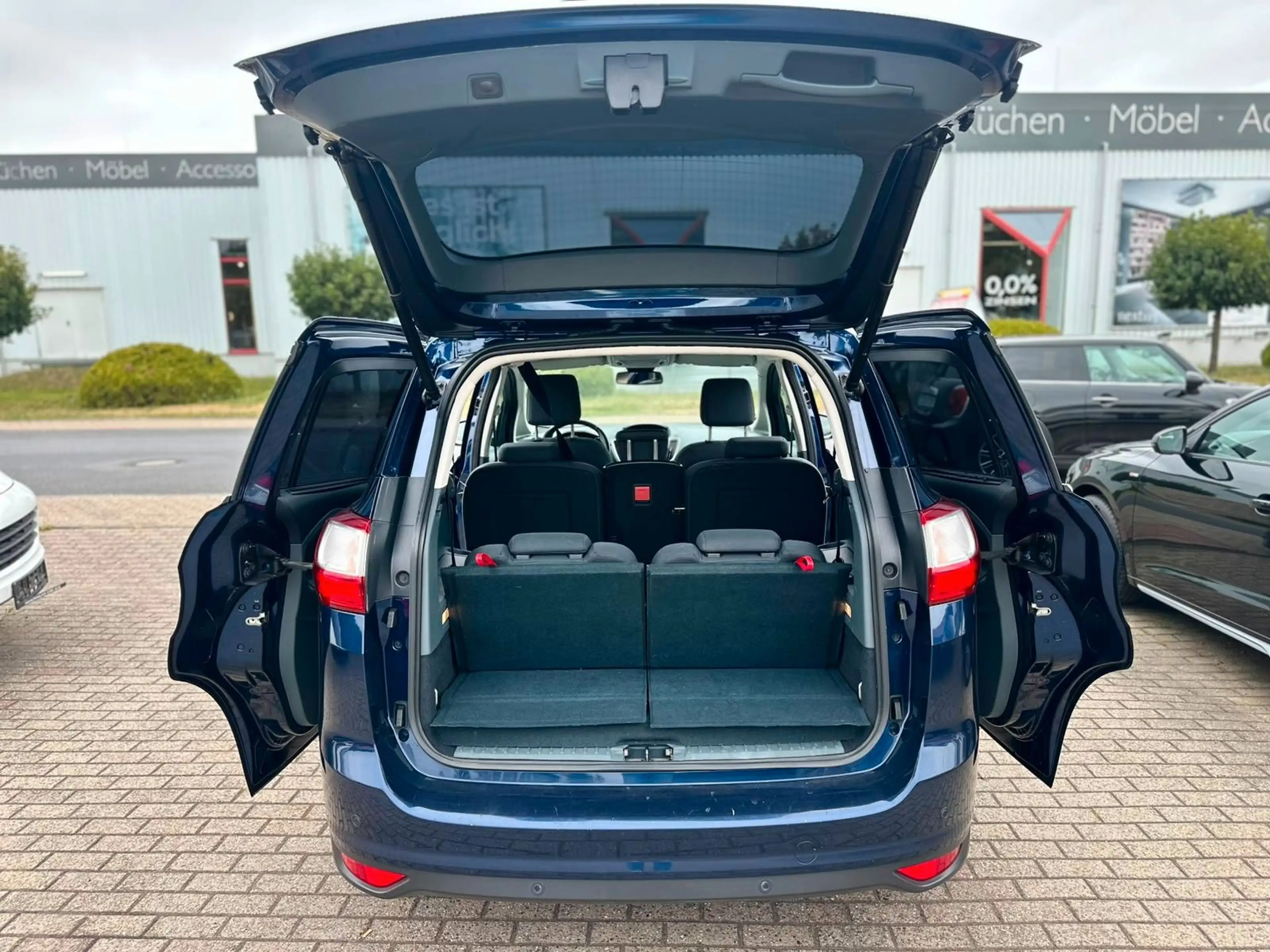 Ford Grand C-Max Grand C-MAX Titanium Aut — photo 8