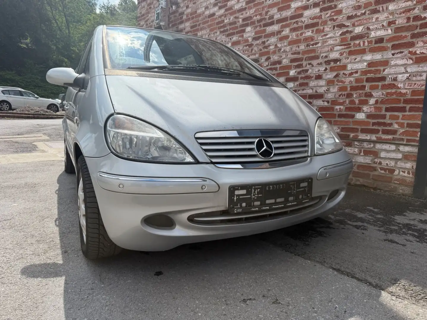 Mercedes-Benz A 160 ELEGANCE Automatik, Klima Silber - 1