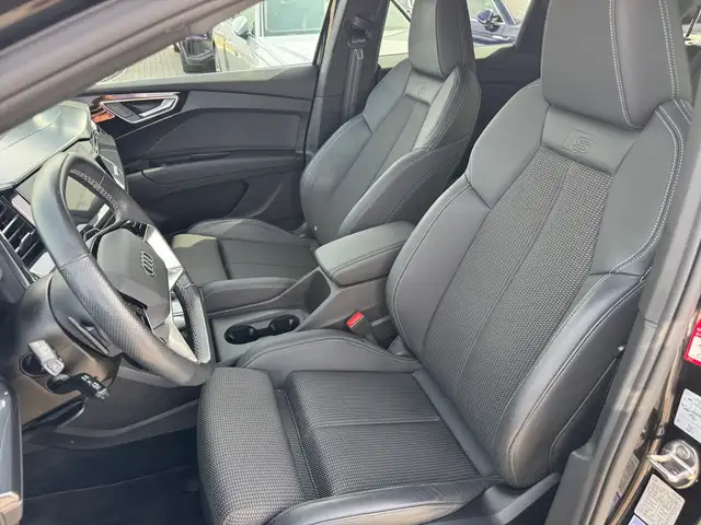 Audi Q4 E-Tron view 17