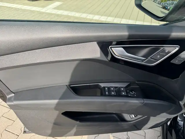 Audi Q4 E-Tron view 16