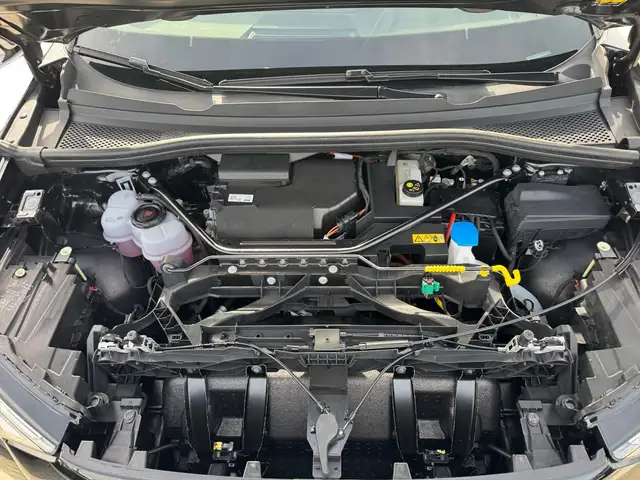 Audi Q4 E-Tron view 12