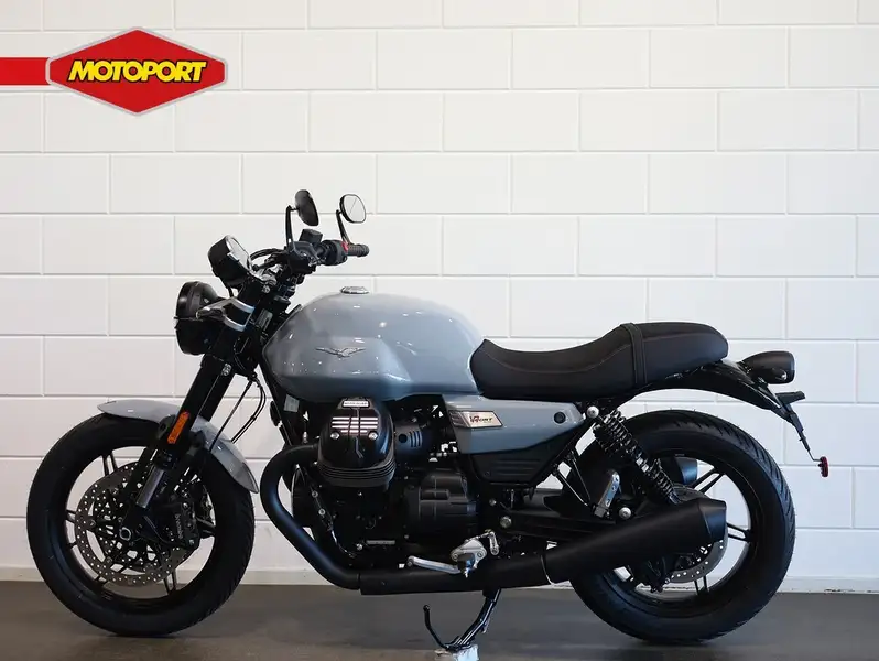 Moto Guzzi V7 Sport - foto 4