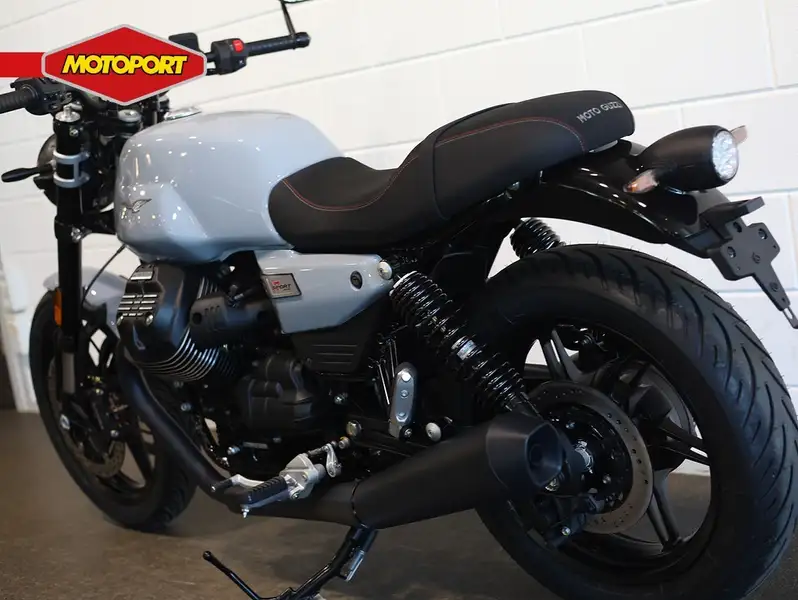Moto Guzzi V7 Sport - foto 5