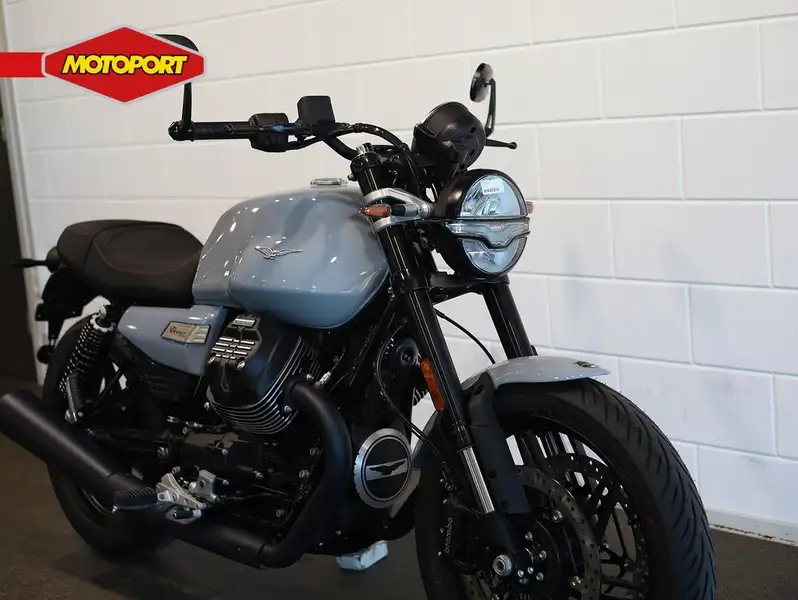Moto Guzzi V7 Sport - foto 2