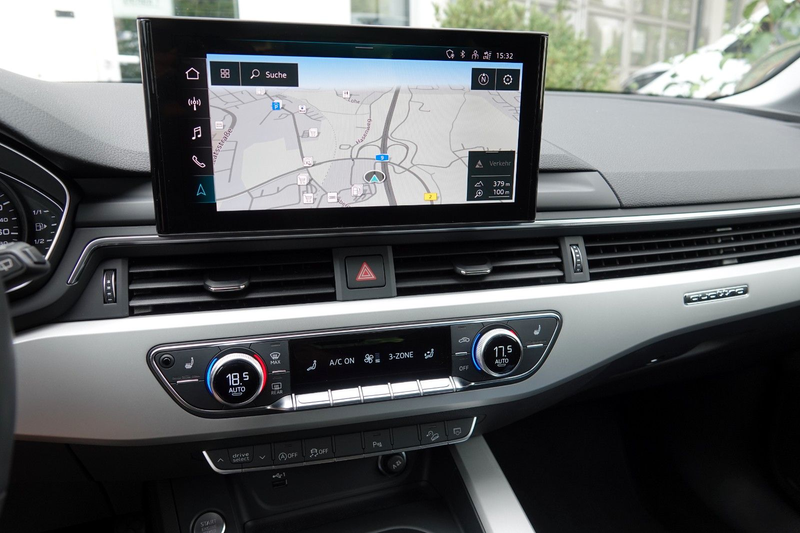 Audi A4 allroad 40TDI *ACC* PANORAMA* AHK* SPORTSITZE — photo 14