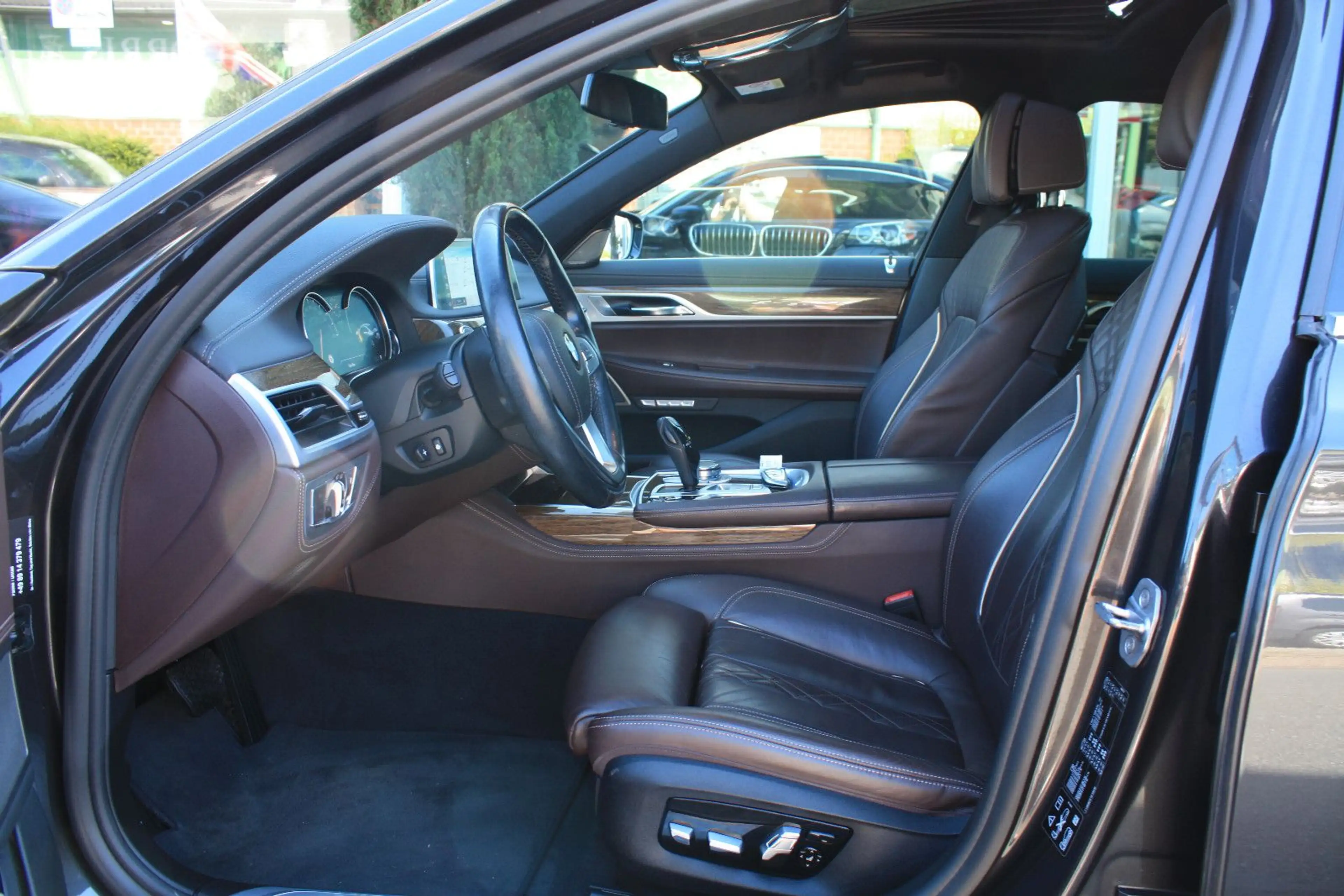 BMW 740 7 740 d xDrive "klasse Optik!!" — photo 13
