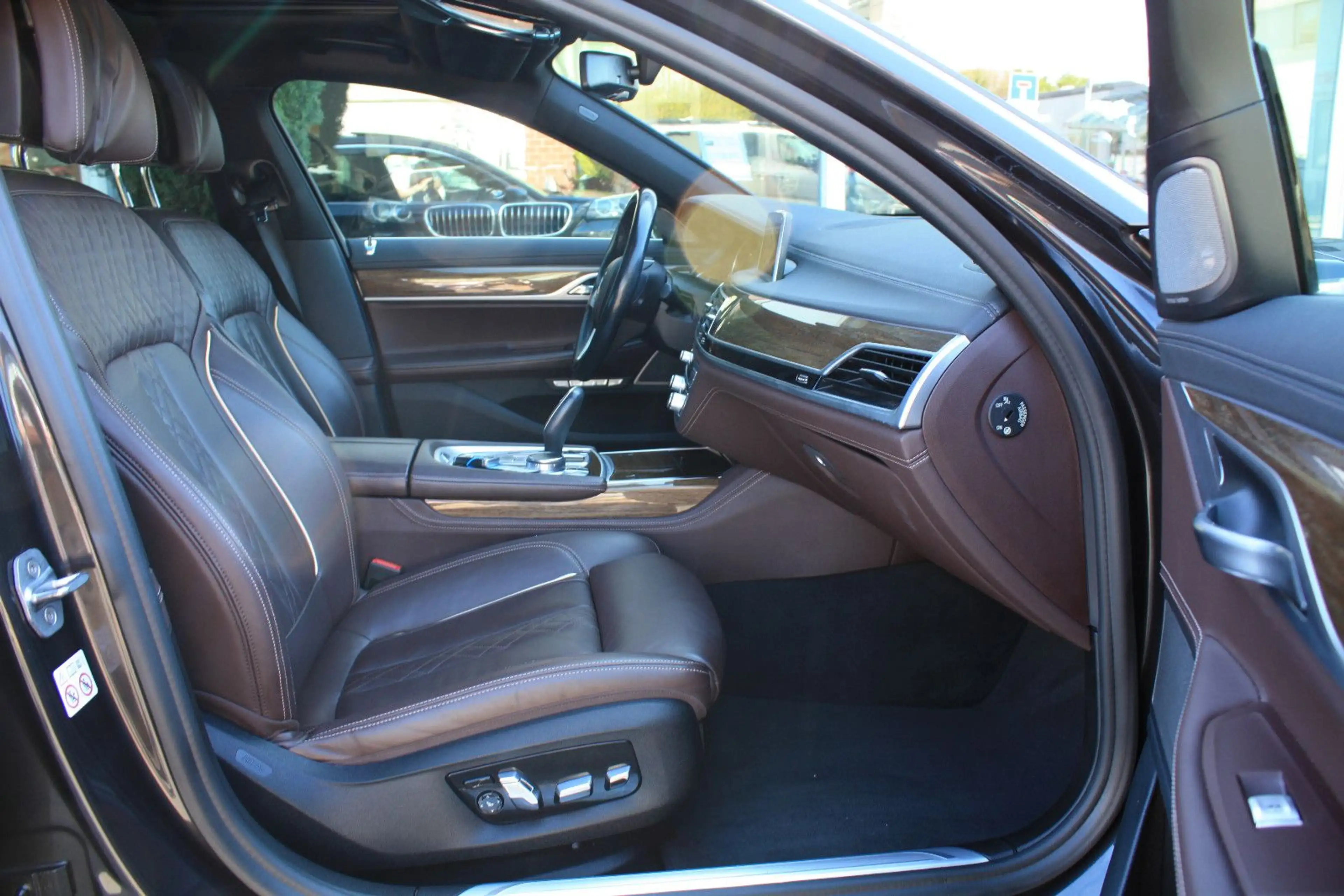 BMW 740 7 740 d xDrive "klasse Optik!!" — photo 16