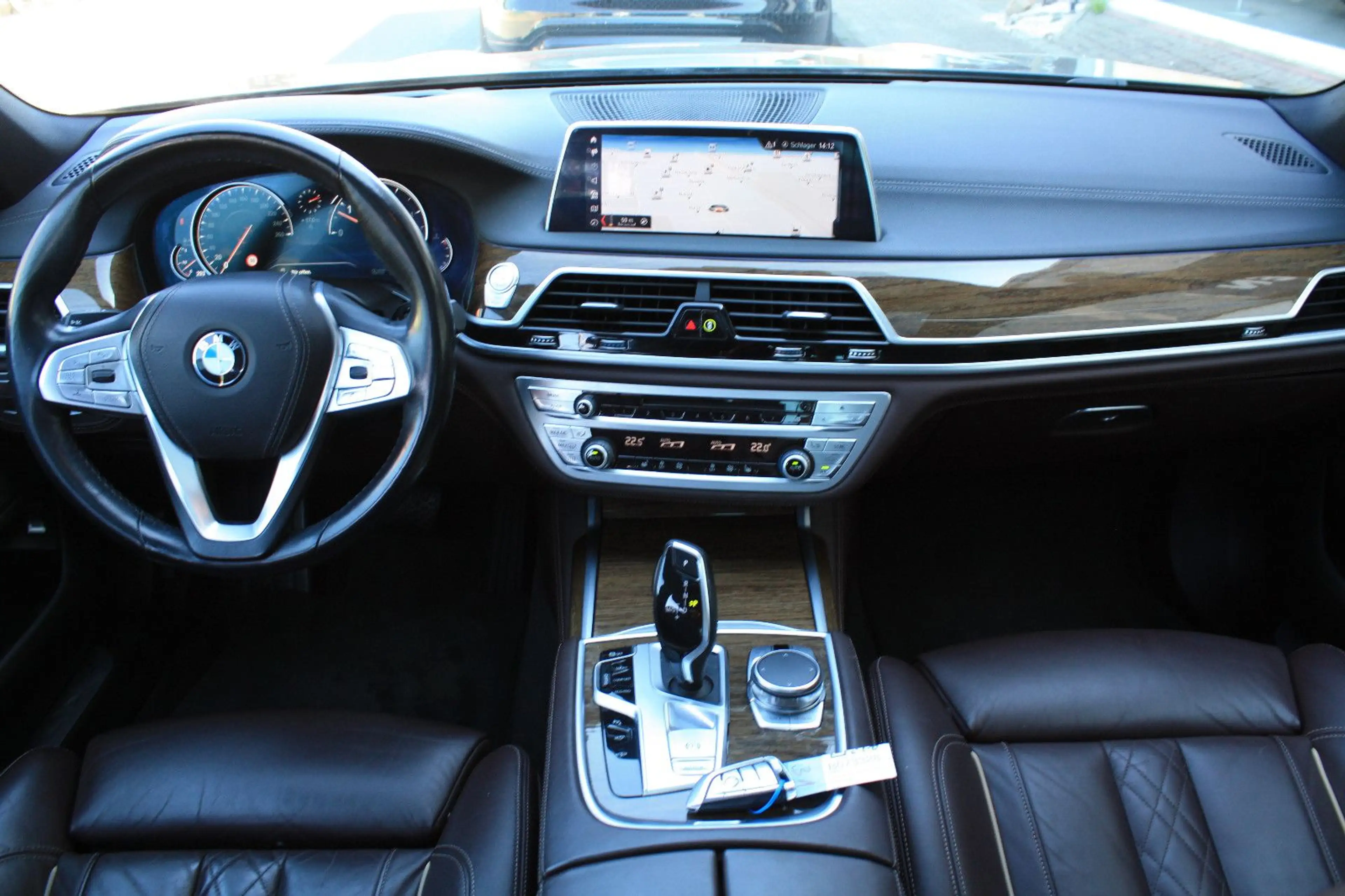 BMW 740 7 740 d xDrive "klasse Optik!!" — photo 12