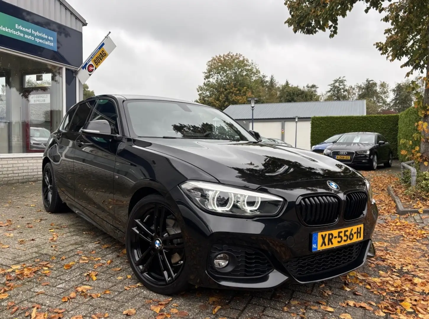 BMW 118 1-serie 118i AUT. / M-PAKKET / LED / 82.156 KM NAP Negro - 2