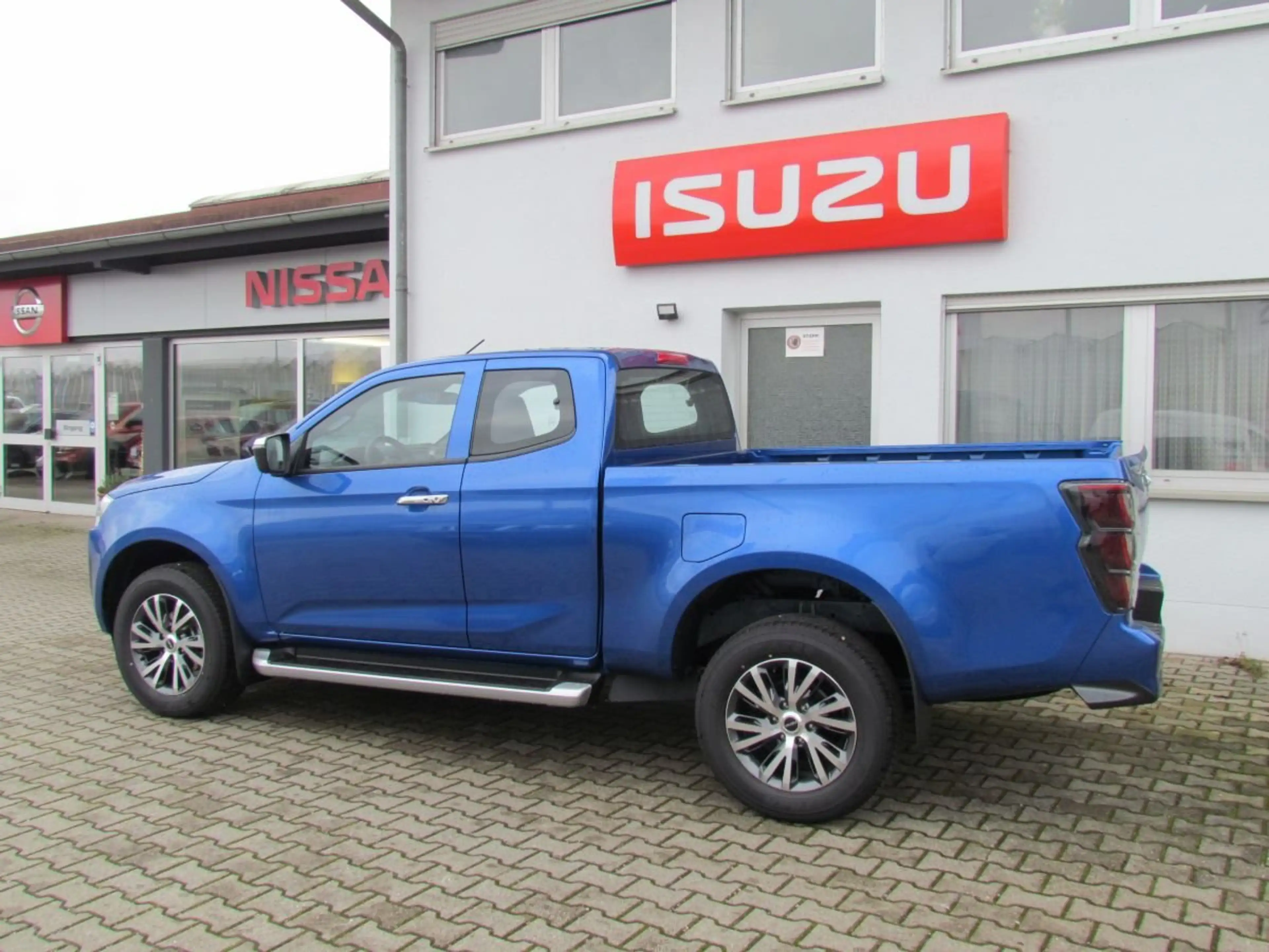 Isuzu D-Max SpaceCab 4WD Autm. LSE*Bi-LED-Licht,Rückkamera* — photo 7