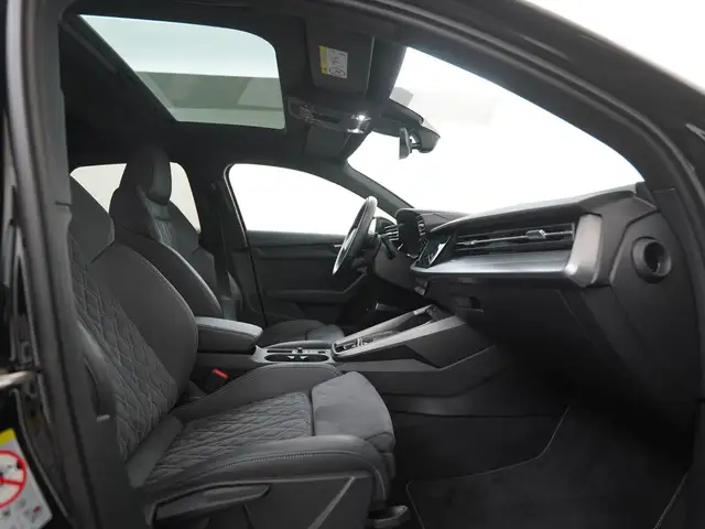 Audi A3 view 3
