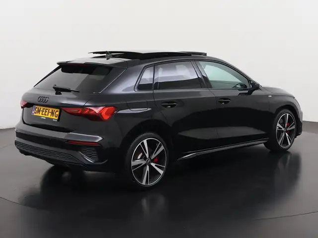 Audi A3 view 4