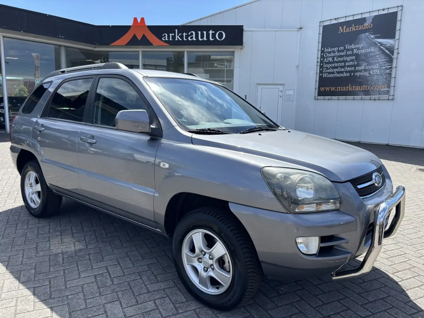 Kia Sportage 2.0 CVVT X-pect Trekhaak Bluetooth Parkeersensoren Gri - 1