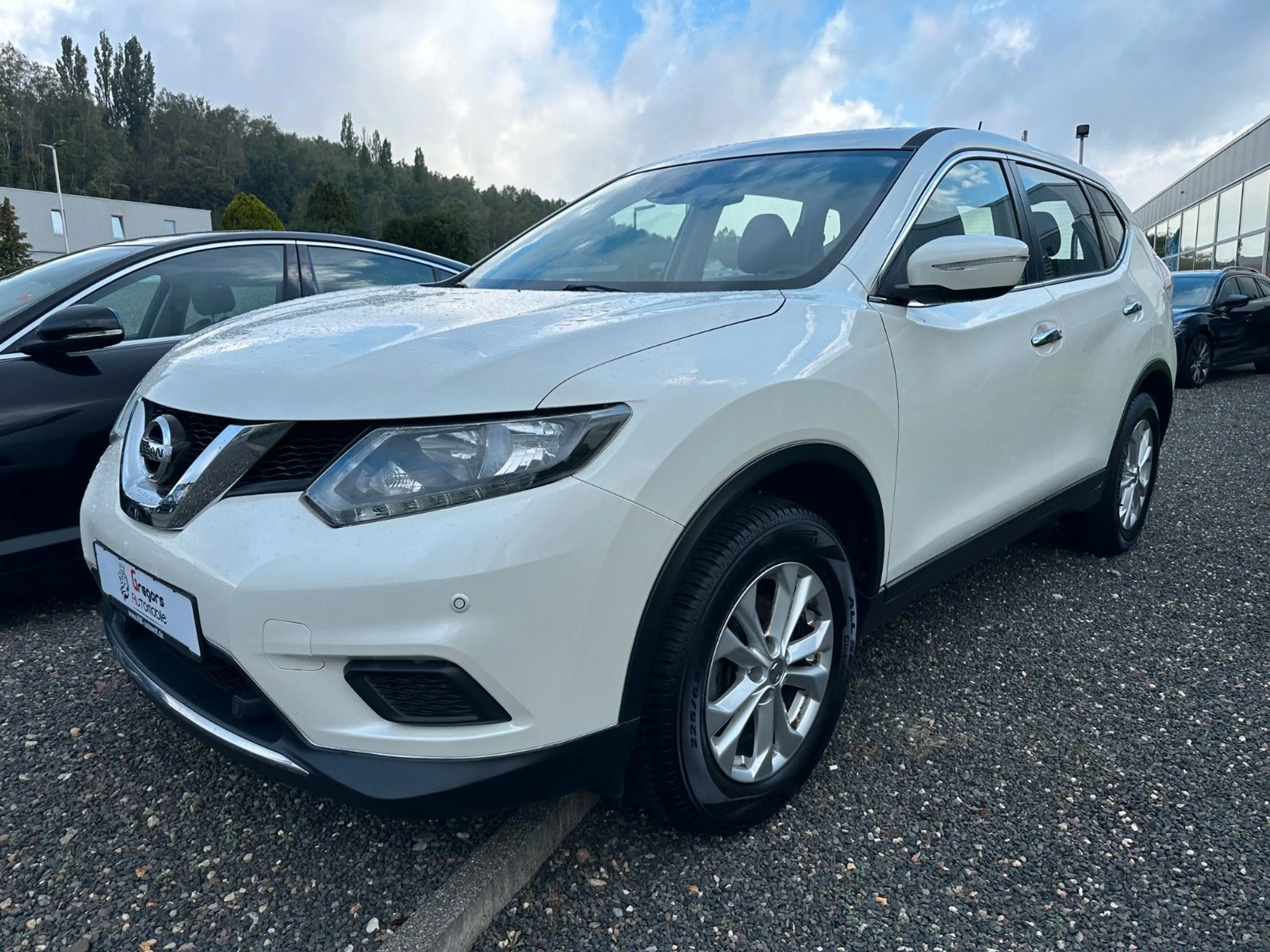 Nissan X-Trail Visia — photo 2
