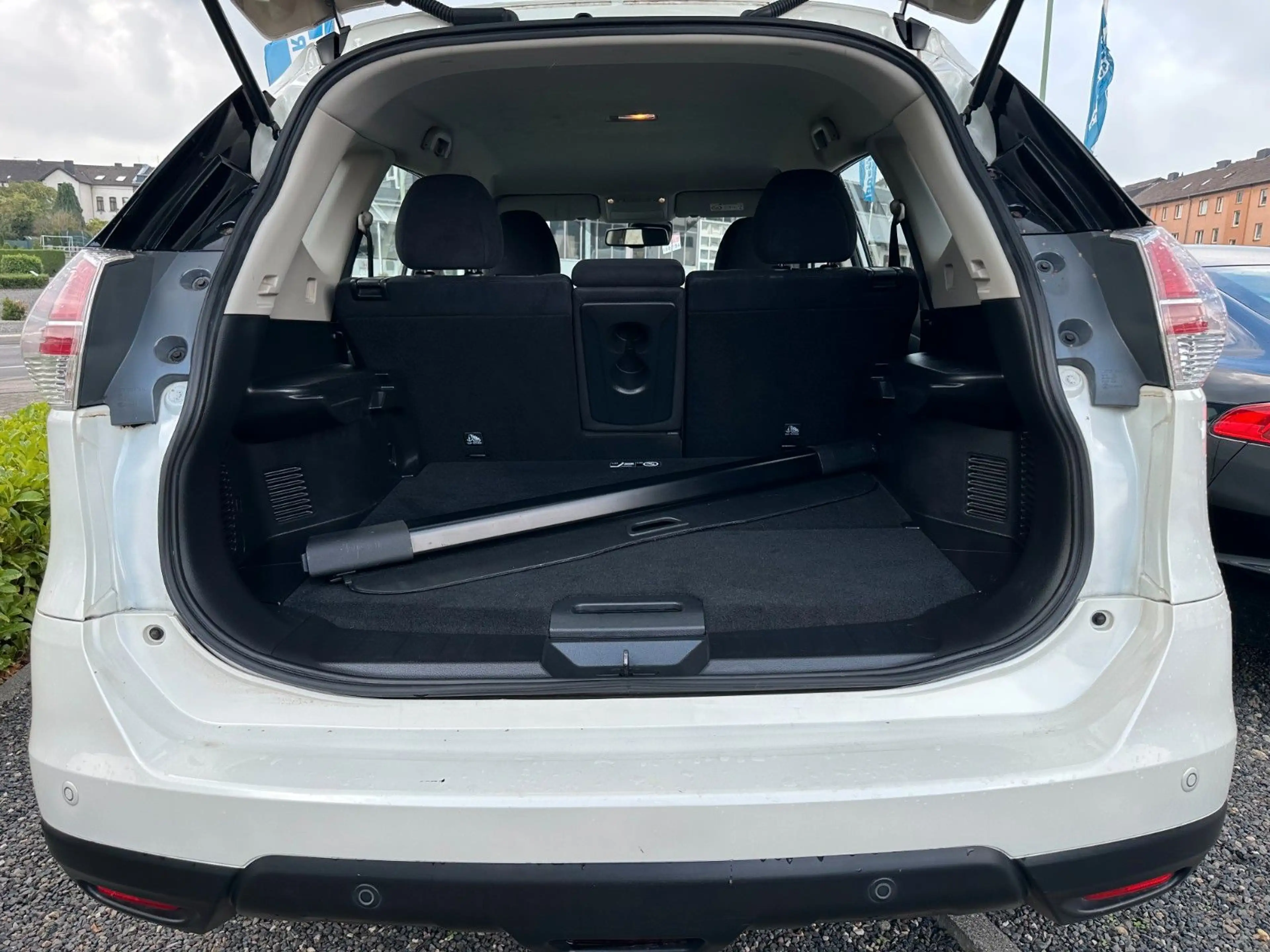 Nissan X-Trail Visia — photo 6