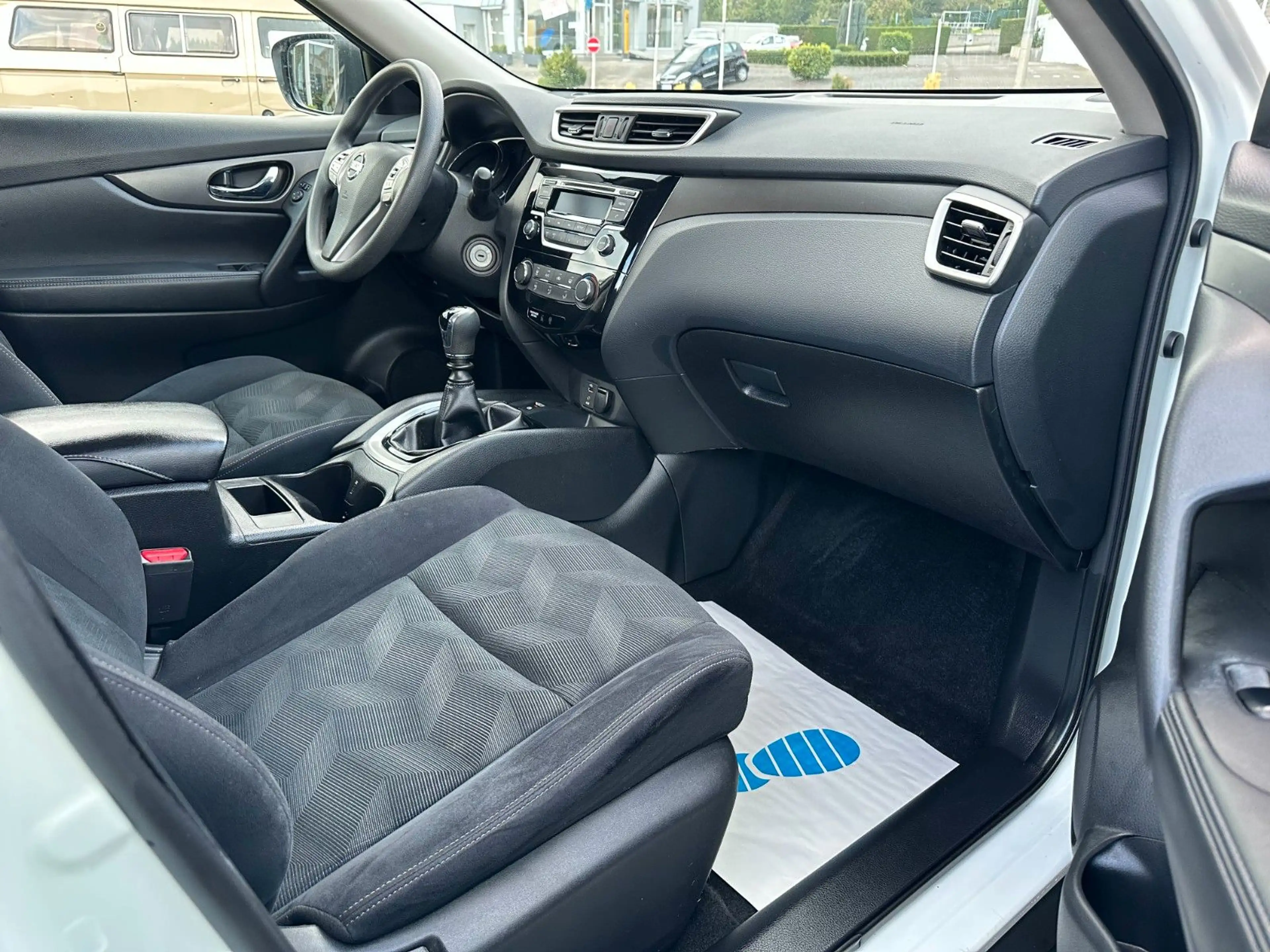 Nissan X-Trail Visia — photo 5