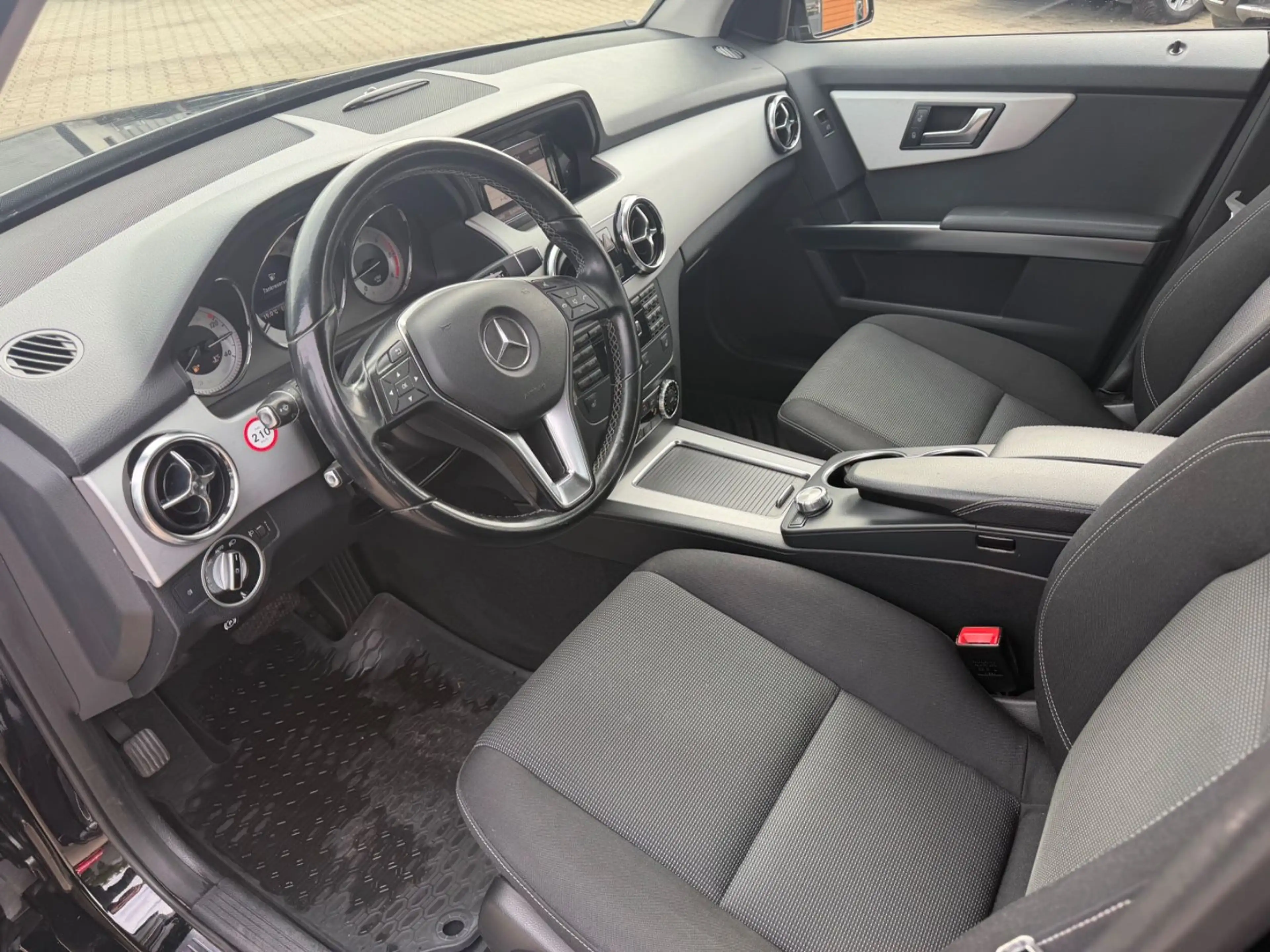 Mercedes-Benz GLK 220 CDI BlueEfficiency/EURO5/TEMPOMAT/AHK/ — photo 10