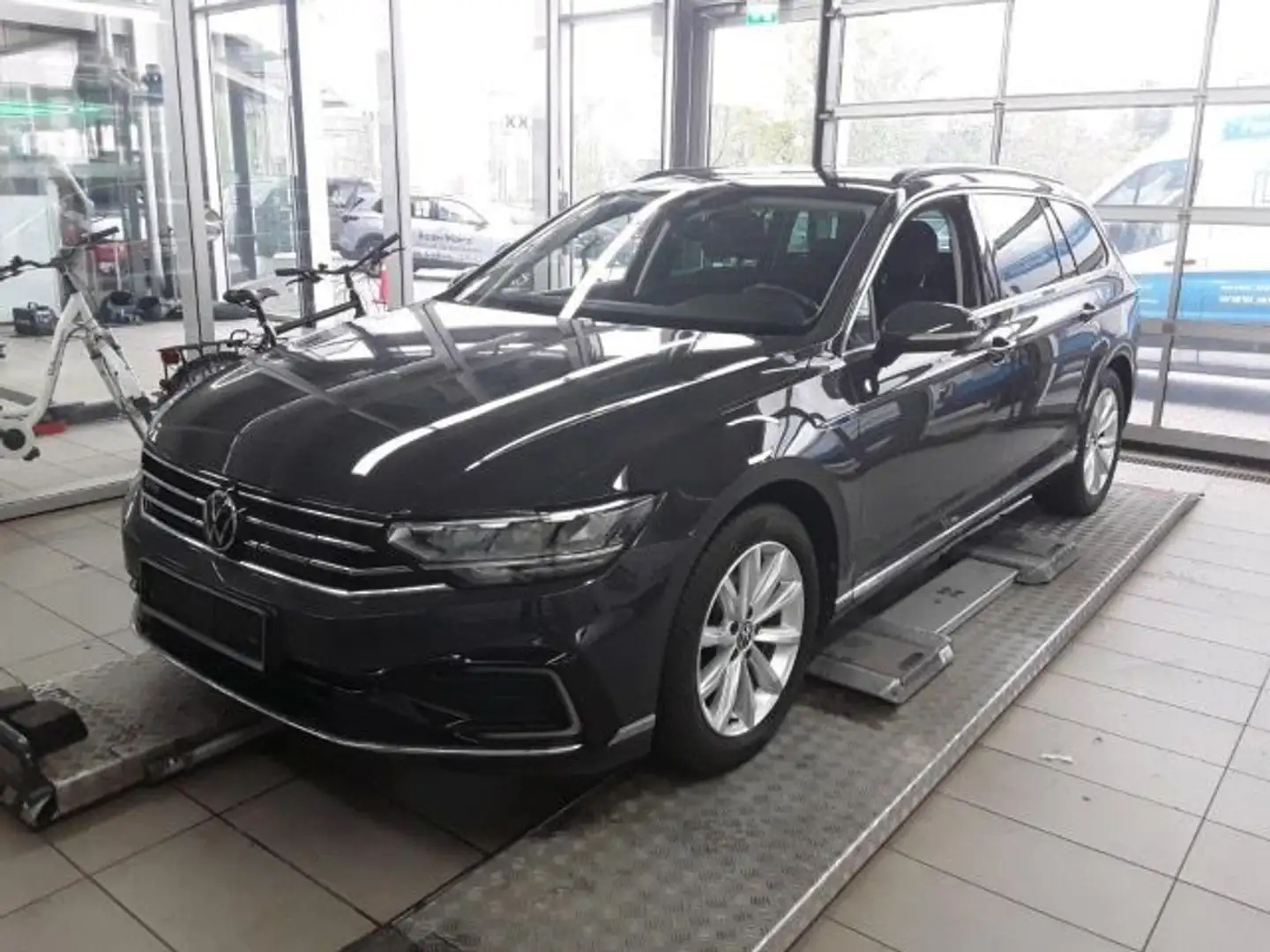 Volkswagen Passat Variant GTE Gris - 1